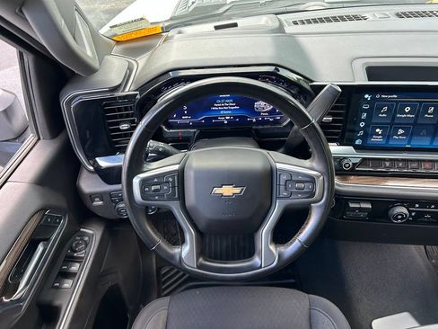 Used 2024 Chevrolet Silverado 3500 LT AWD/4WD image 29