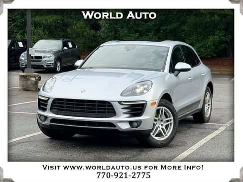 Used 2017 Porsche Macan AWD/4WD image 1
