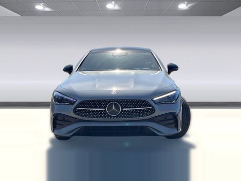 Used 2024 Mercedes-Benz CLE 300 4MATIC Coupe image 4