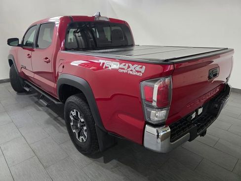 Used 2021 Toyota Tacoma TRD Off-Road AWD/4WD image 3