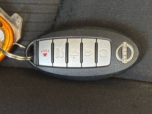 Used 2025 Nissan Altima 2.5 SV FWD image 21