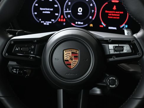 Used 2026 Porsche Cayenne Coupe AWD/4WD image 19