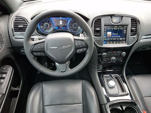 Used 2023 Chrysler 300 S w/ Comfort Group RWD image 12