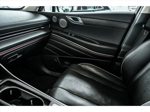 Used 2023 Genesis GV80 2.5T w/ Prestige Package image 24