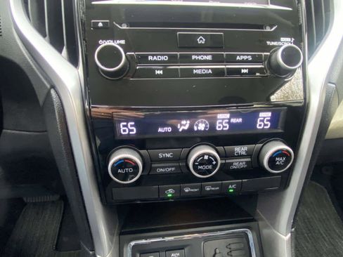 Used 2020 Subaru Ascent 8-Passenger AWD/4WD image 15