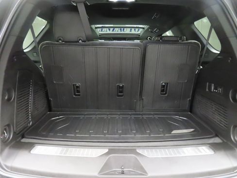 Used 2024 GMC Yukon AT4 image 40