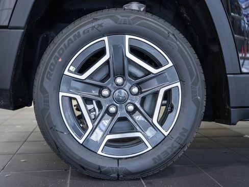 New 2026 Jeep Cherokee Limited image 19