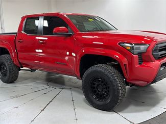 New 2025 Toyota Tacoma SR5 video 3