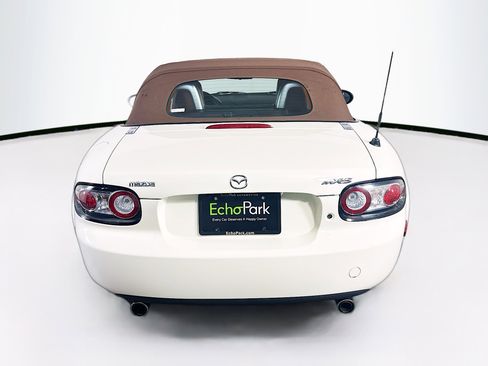 Used 2008 MAZDA MX-5 Miata Grand Touring image 7
