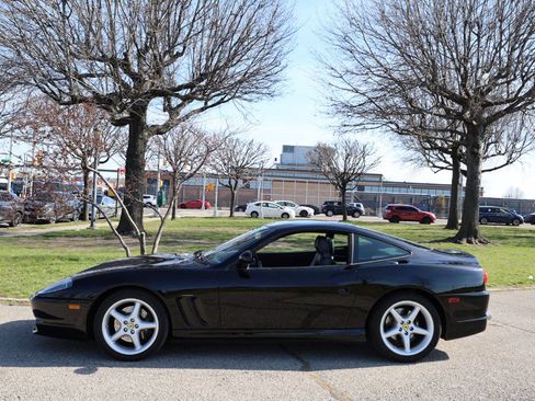 Used 1998 Ferrari 550 Maranello Coupe RWD image 3