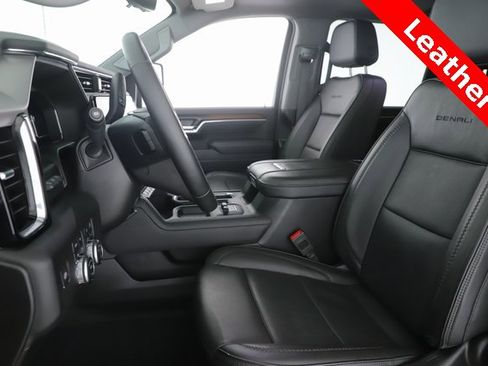 Used 2025 GMC Sierra 2500 Denali w/ Denali Reserve Package image 16