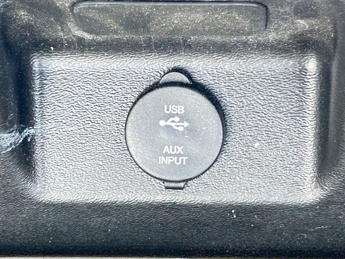 Used 2023 GMC Sierra 1500 AT4X AWD/4WD image 11