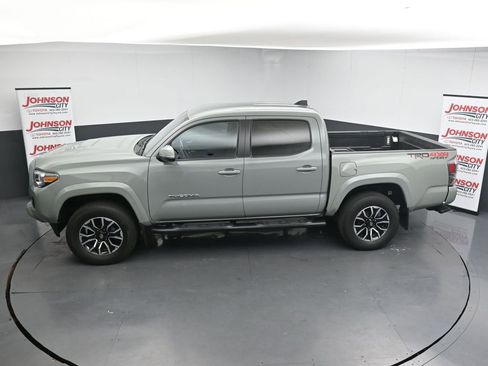 Used 2023 Toyota Tacoma TRD Sport AWD/4WD image 24