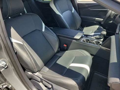 Used 2025 Toyota Camry SE FWD image 20