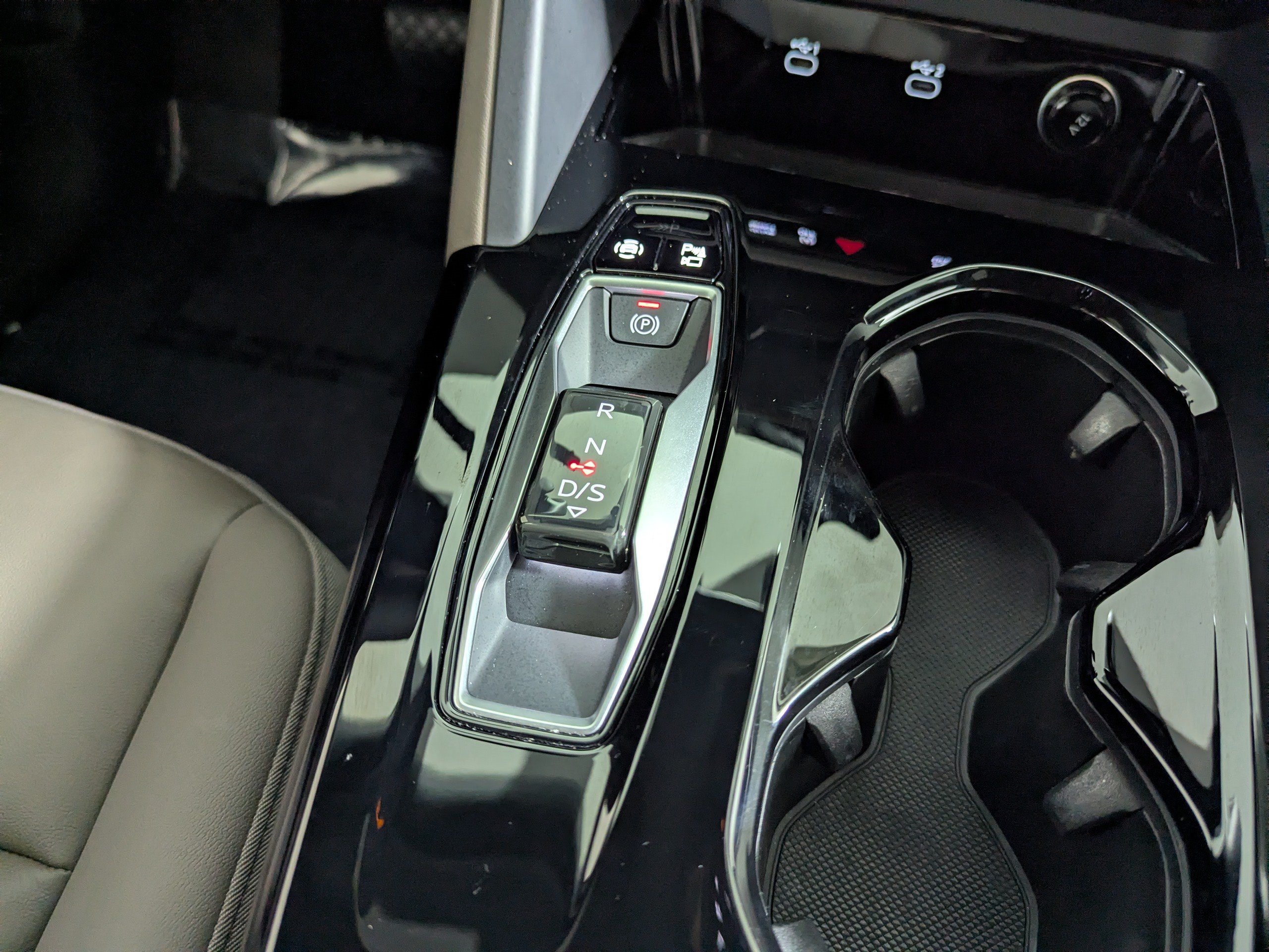 Certified 2025 Audi Q5 Premium w/ Premium Plus AWD/4WD image 22