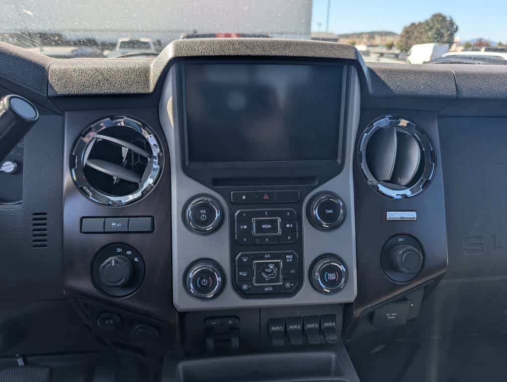 Used 2015 Ford F250 Lariat w/ Chrome Package AWD/4WD image 11