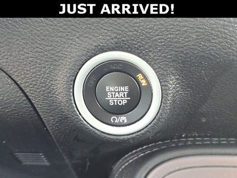 Used 2023 Dodge Challenger SXT w/ Blacktop Package image 13