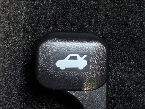 New 2026 Hyundai Elantra Sport image 9