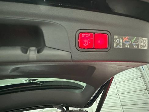 Certified 2025 Mercedes-Benz GLE 350 4MATIC image 30