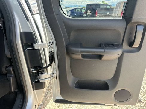 Used 2010 Chevrolet Silverado 1500 LT w/ Power Pack Plus AWD/4WD image 27