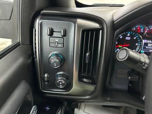 Used 2019 Chevrolet Silverado 1500 LT w/ All Star Edition AWD/4WD image 45