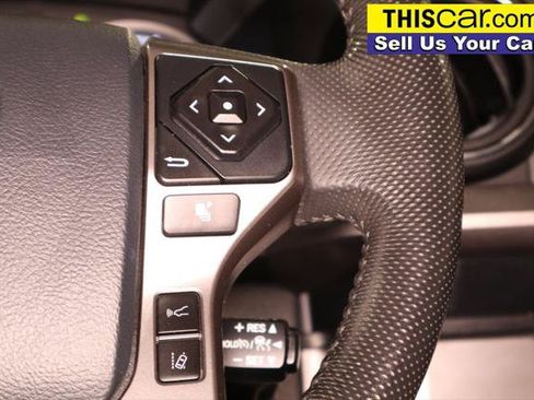 Used 2019 Toyota Tacoma SR5 RWD image 19