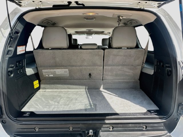Used 2017 Toyota Sequoia Limited AWD/4WD image 28