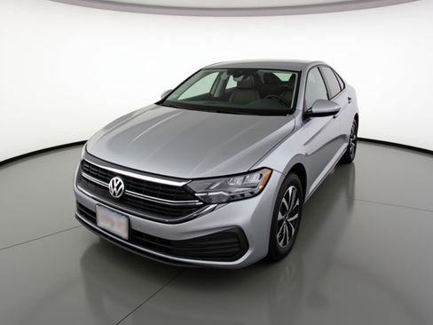 Used 2024 Volkswagen Jetta S image 3