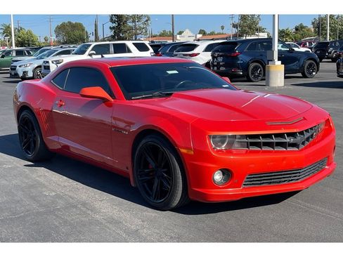 Used 2010 Chevrolet Camaro SS w/ RS Package RWD image 8