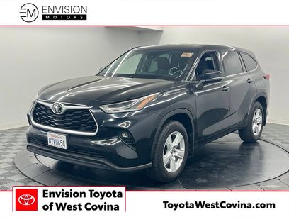 Used 2021 Toyota Highlander LE