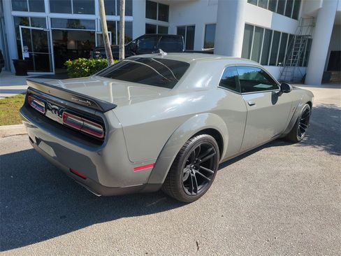 Used 2023 Dodge Challenger R/T Scat Pack image 5