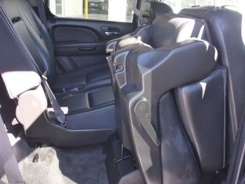 Used 2013 Chevrolet Tahoe LTZ image 36
