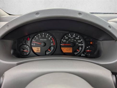 Used 2018 Nissan Frontier SV AWD/4WD image 16