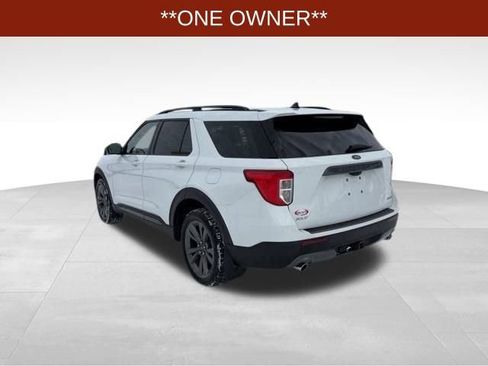 Used 2021 Ford Explorer XLT w/ XLT Sport Appearance Package image 5
