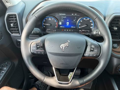 Used 2024 Ford Bronco Sport Outer Banks w/ Tech Package AWD/4WD image 11