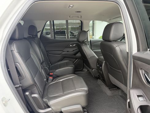 Used 2019 Chevrolet Traverse RS w/ LPO, Floor Liner Package FWD image 26