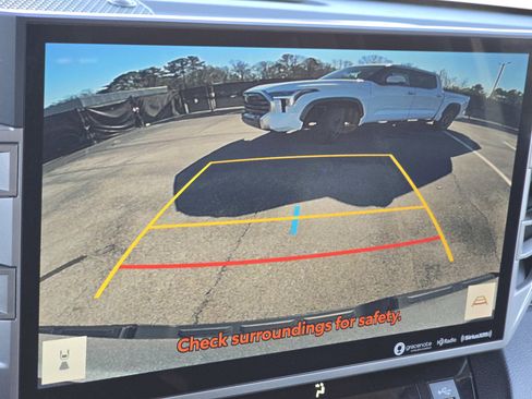 Used 2022 Toyota Tundra SR5 w/ SR5 Premium Package image 20