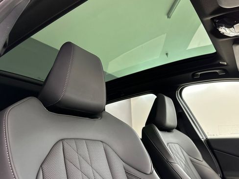 Used 2025 BMW X3 xDrive30i w/ Convenience Package image 26