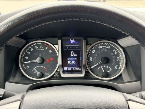 Certified 2023 Toyota Tacoma SR5 AWD/4WD image 11