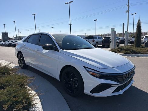 New 2026 Hyundai Elantra Sport image 3