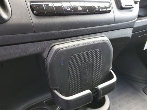 New 2024 RAM ProMaster 3500 w/ Quick Order Package 22G SLT image 30