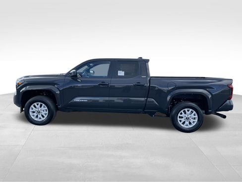 New 2026 Toyota Tacoma SR5 RWD image 7