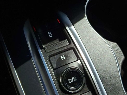 Used 2019 Acura MDX SH-AWD image 16