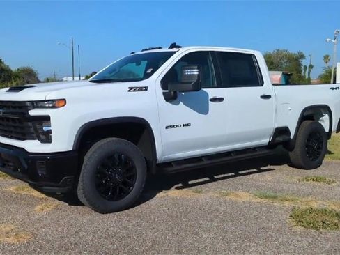 New 2026 Chevrolet Silverado 2500 Custom w/ Custom Value Package image 4