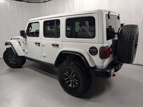 Used 2024 Jeep Wrangler Unlimited Rubicon AWD/4WD image 6