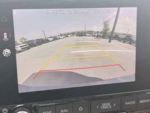 Used 2024 Kia Soul GT-Line w/ GT-Line Technology Package FWD image 21