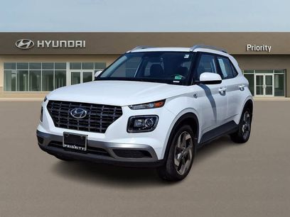 Used 2025 Hyundai Venue SEL