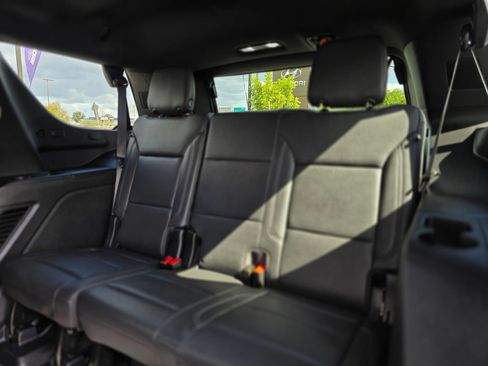 Used 2025 Chevrolet Tahoe LT AWD/4WD image 17