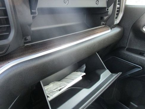 Certified 2024 Chevrolet Silverado 1500 LT w/ Z71 Off-Road Package image 15