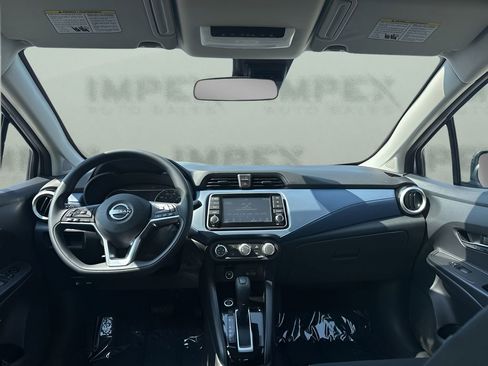 Used 2025 Nissan Versa SV FWD image 11